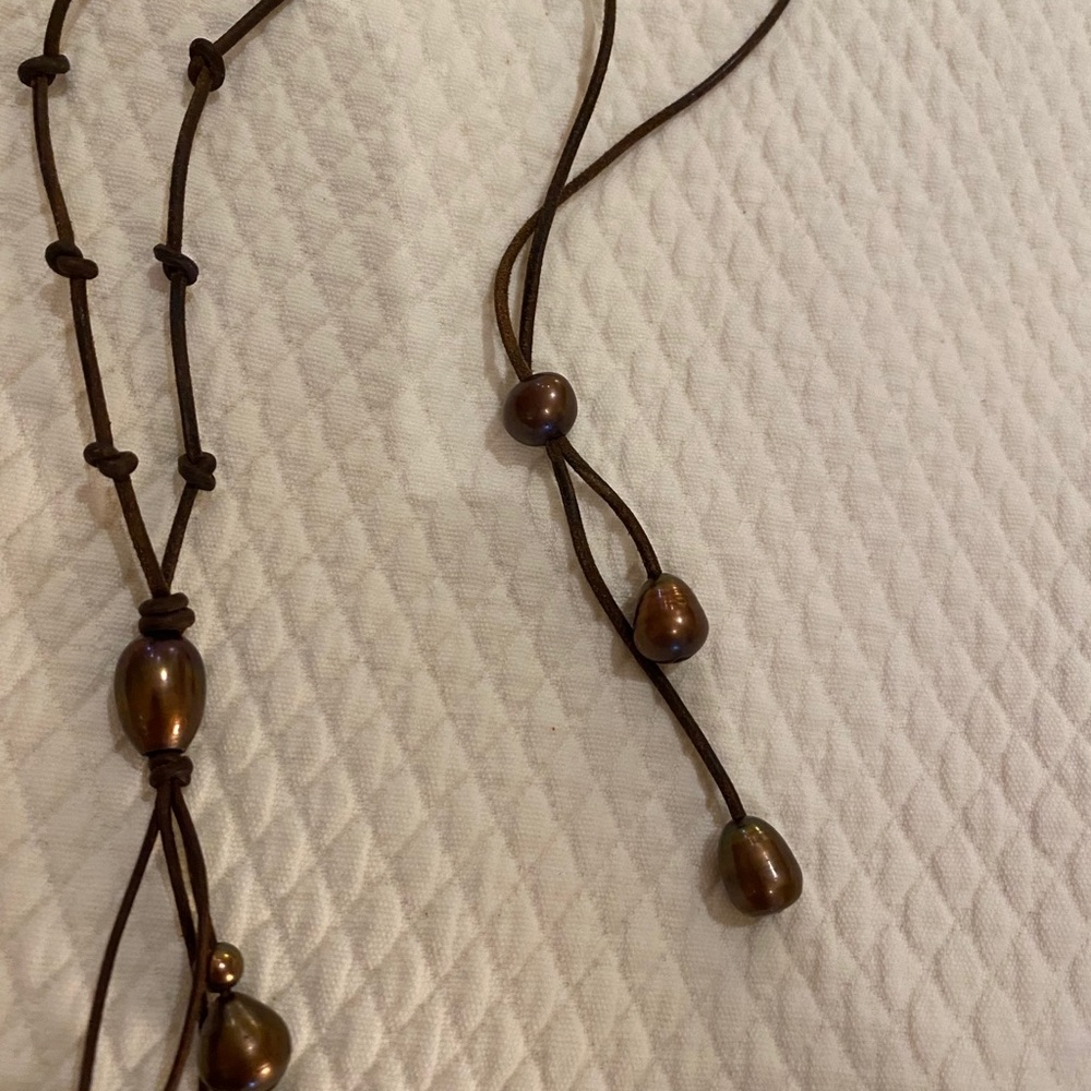 Chocolate teardrop pearl fall adjustable